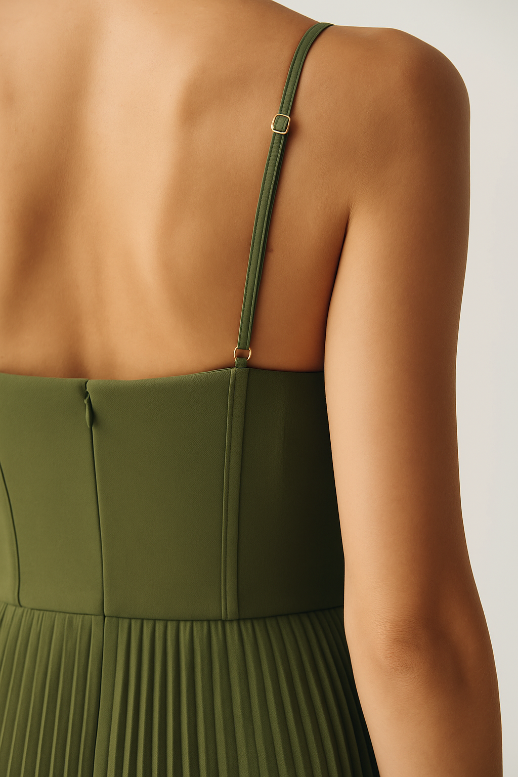 Delorae™ Olivia Backless Dress