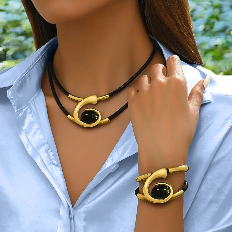 Suri™ Vintage Boho Style Necklace and Bracelet Set